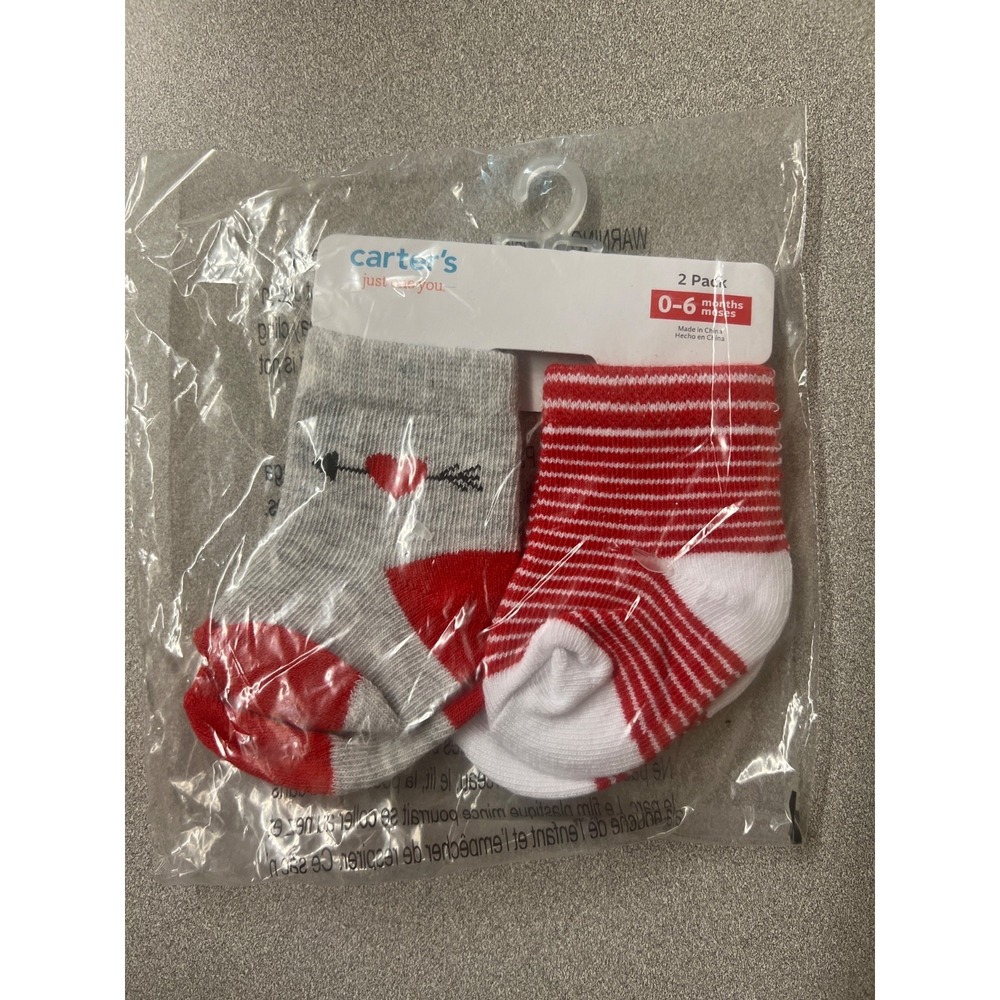 Carter's baby socks valentine size 0-6 months